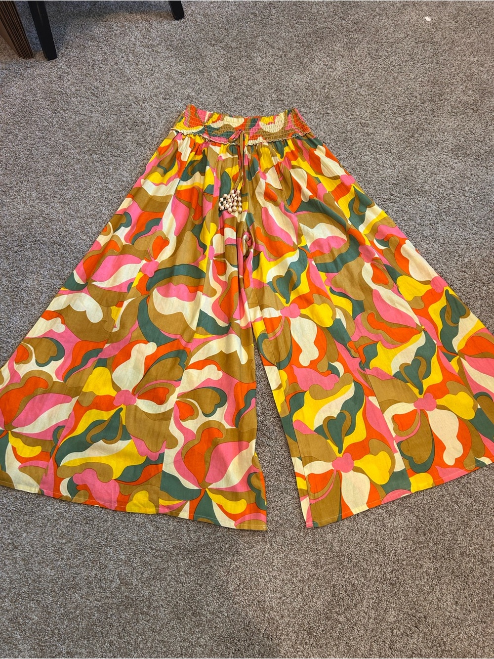 True Destinations Super Wide Leg Retro Palazzo Pants. Resort wear. Maximalist. L - Picture 2 of 9